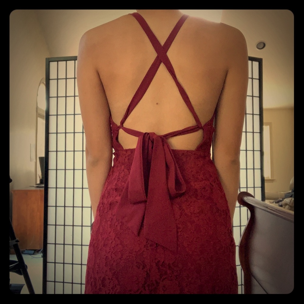 Burgundy lace Lulu’s dress with pretty back detail